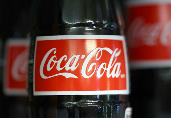 Coca-Cola suspende sus operaciones en Rusia por la guerra contra Ucrania